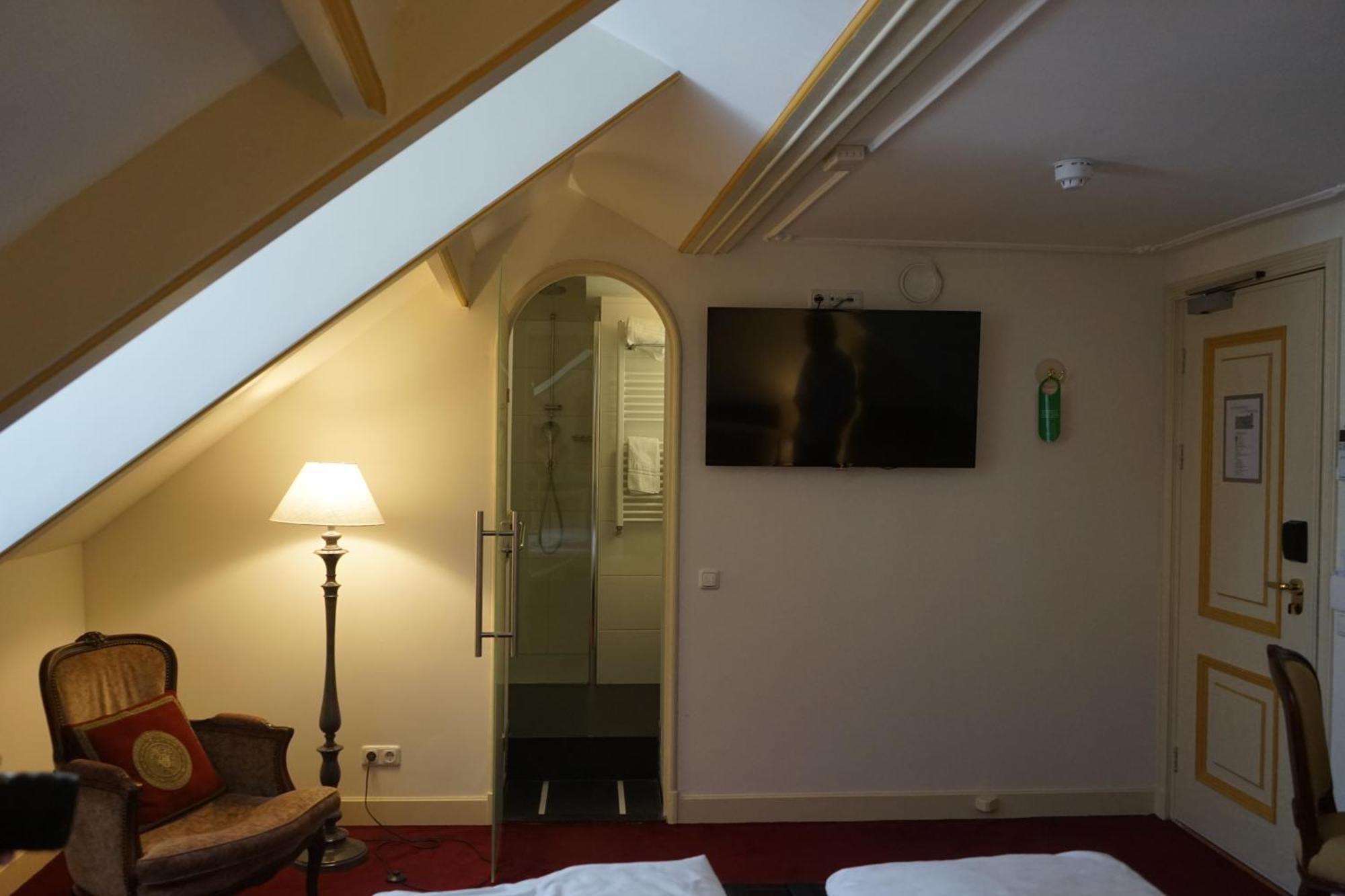 De Gulden Waagen Hotel Nijmegen Luaran gambar