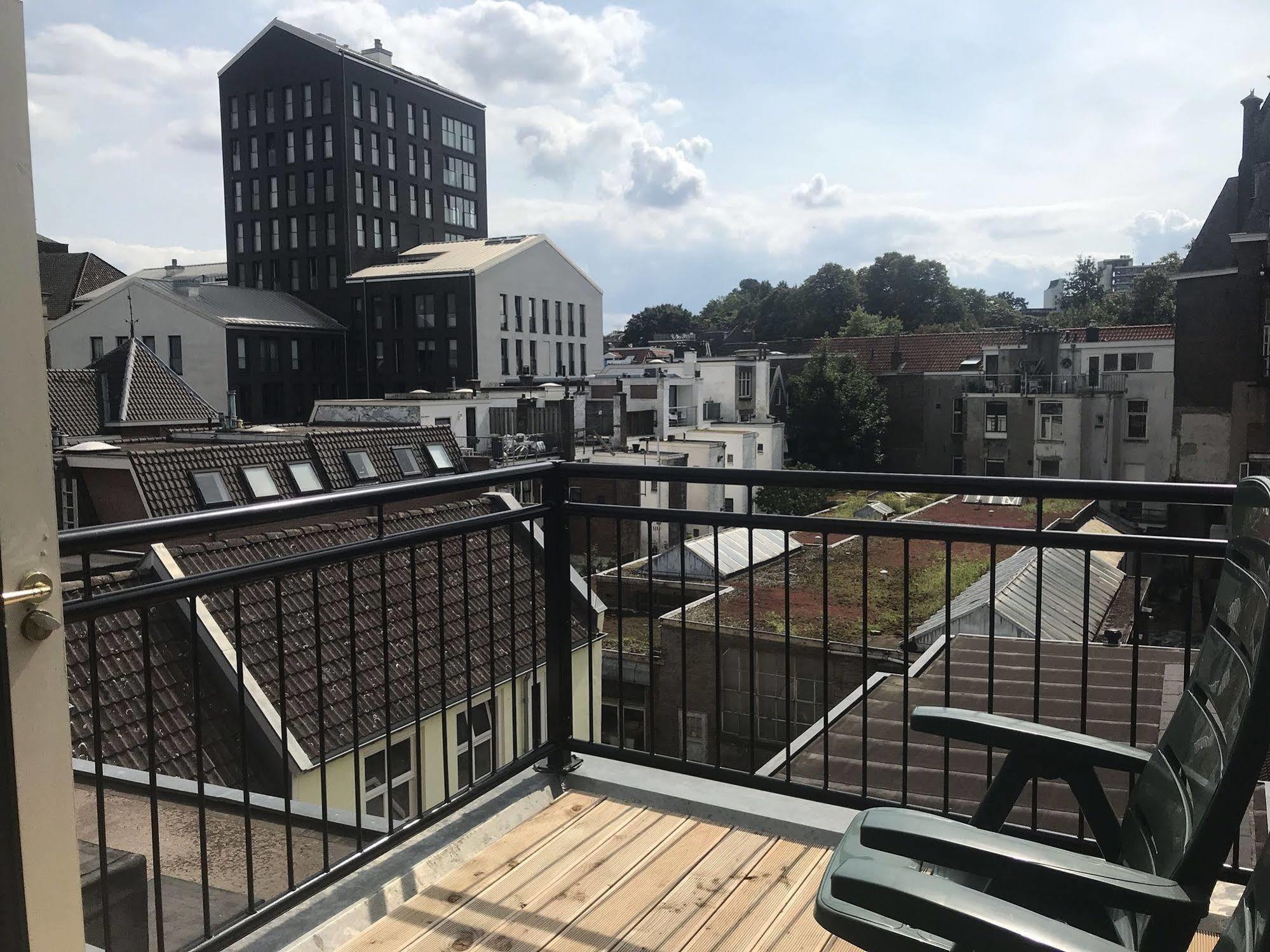 De Gulden Waagen Hotel Nijmegen Luaran gambar