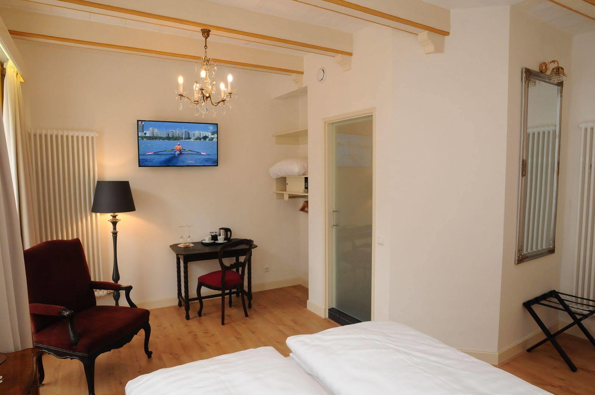 De Gulden Waagen Hotel Nijmegen Luaran gambar